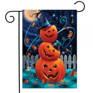The Backyard Naturalist has DC Metro area's best selection of decorative garden flags for every holiday and special occasion. Featured here: Halloween Jack-o-lantern Pumpkin Stack Garden Flag.